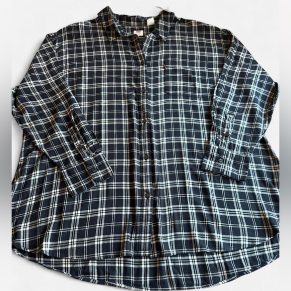 Levi's Black and White Checkered Shirt - Picture 4 of 8